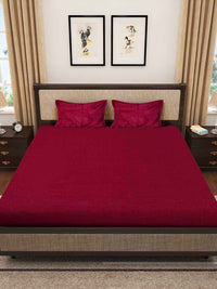 KLOTTHE Red Solid Woolen 300 TC King Bedsheet with 2 Pillow Covers-250X225 cm