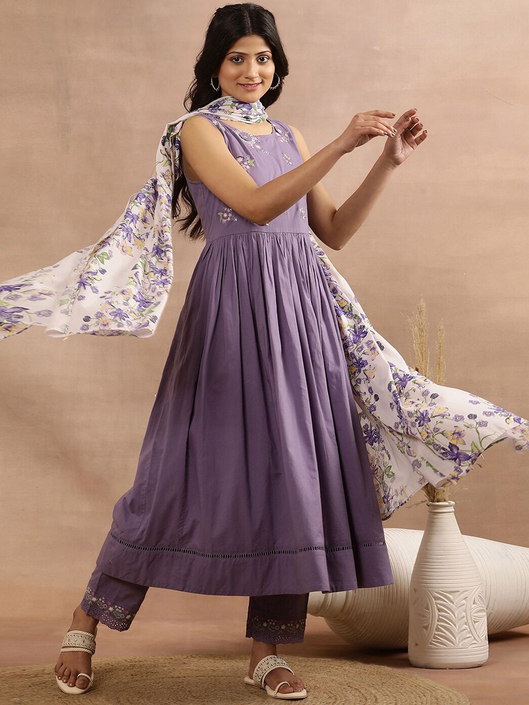 W Floral Yoke Design Empire Thread Work Pure Cotton Kurta with Trousers & With Dupatta