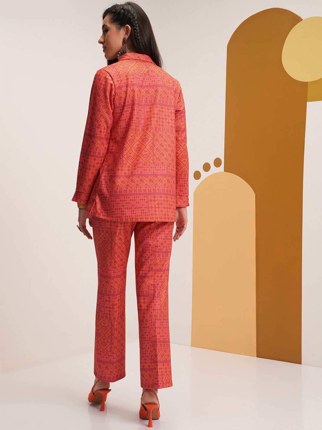 Vishudh Geometric Printed Shirt Collar Tunic With Trousers