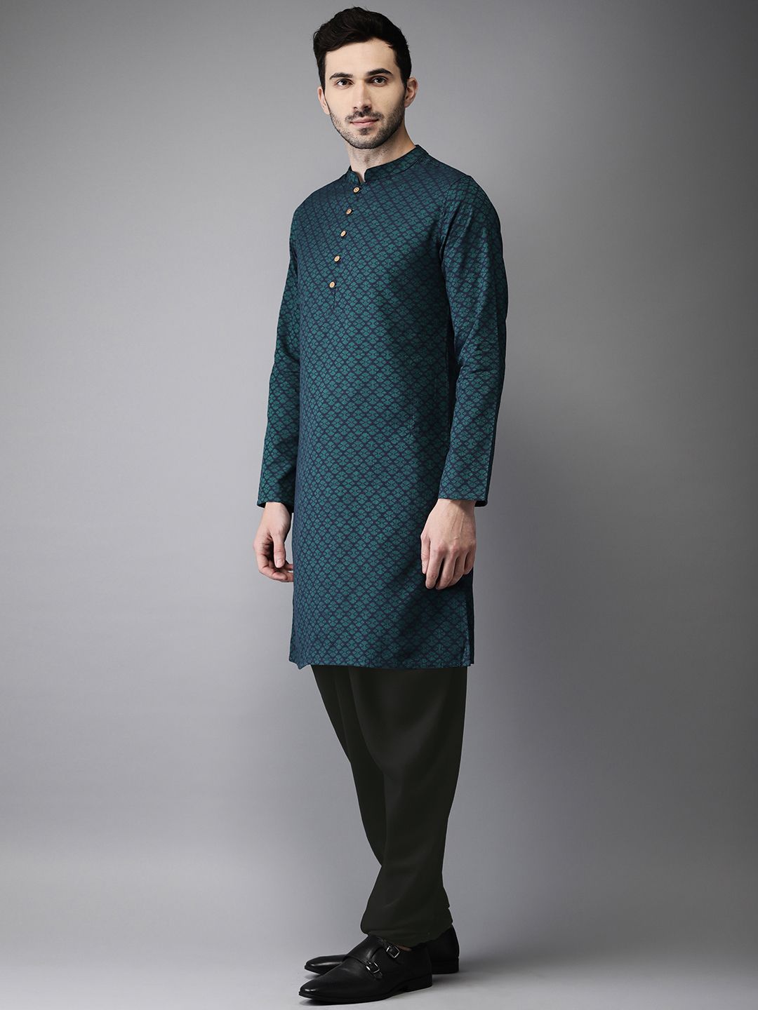 Anouk Men Green & Black Self Design Kurta with Pyjamas