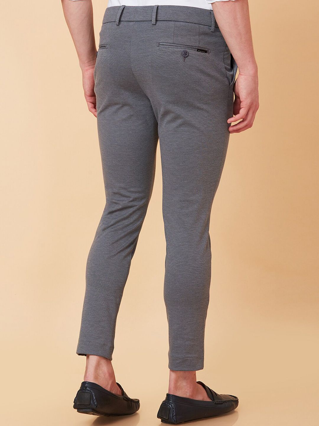 Being Human Men Mid-Rise Cotton Plain Regular Trousers Trousers