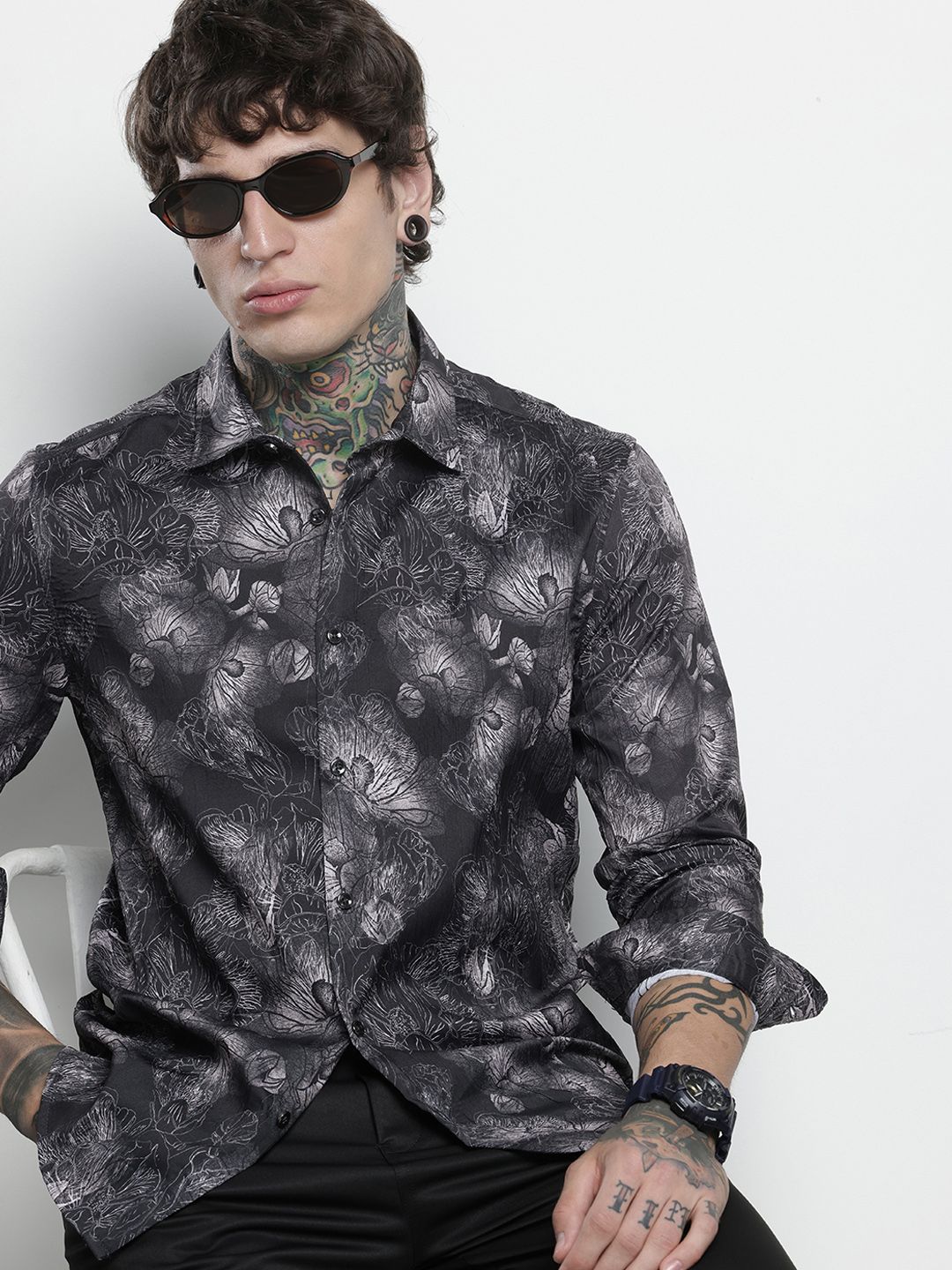 The Indian Garage Co Slim Fit Floral Printed Casual Shirt
