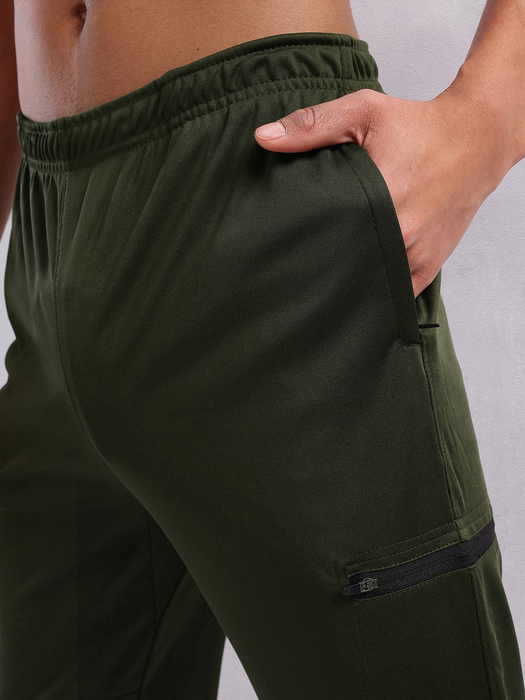 HRX by Hrithik Roshan Men Rapid-Dry Training Joggers