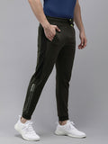 Spykar Men Pepejal Mid-Rise Slim Fit Applique Joggers