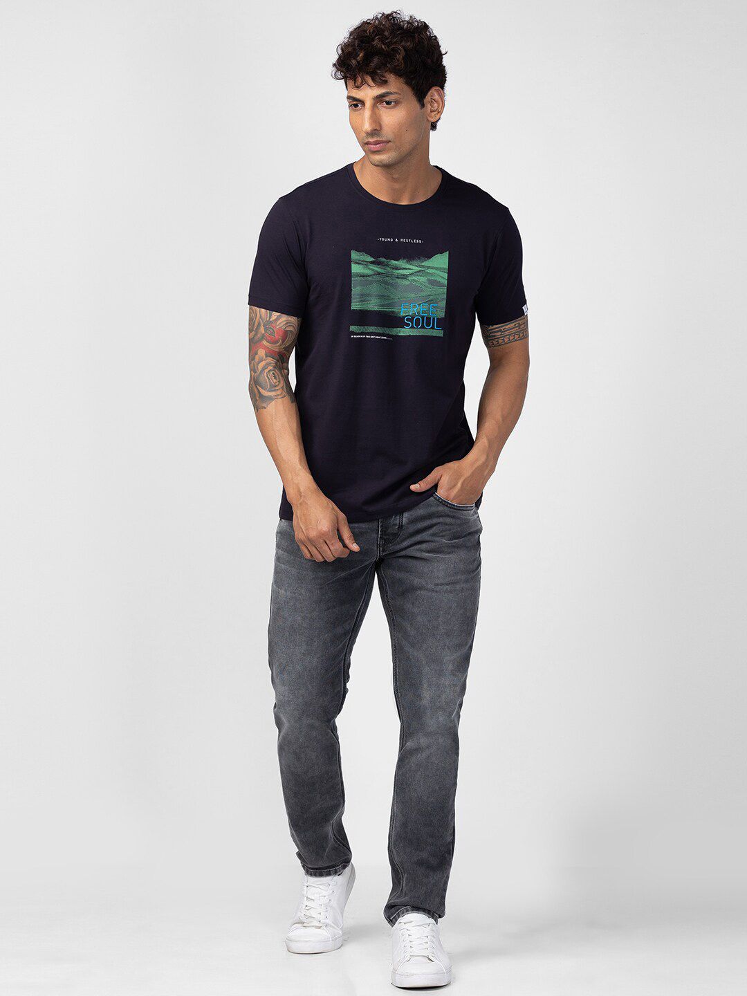 SPYKAR Men Printed Slim Fit Cotton T-shirt