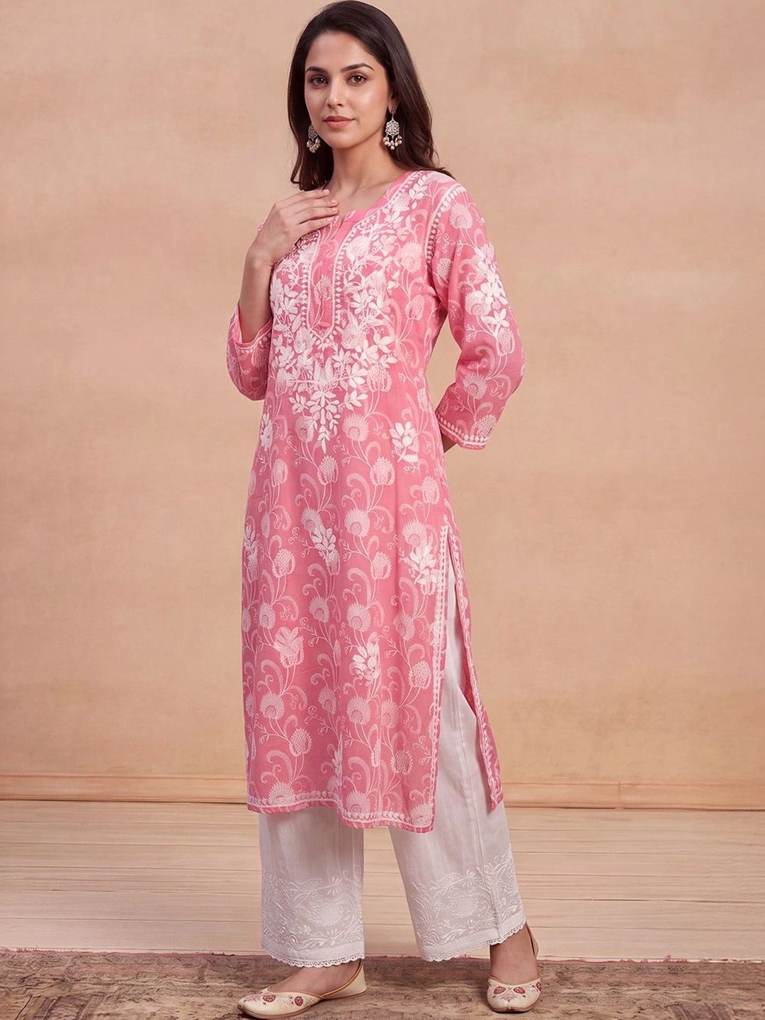 House of Chikankari Women Floral Embroidered Chikankari Kurta
