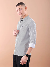 The Indian Garage Co Men Regular Fit Vertical Stripes Casual Shirt