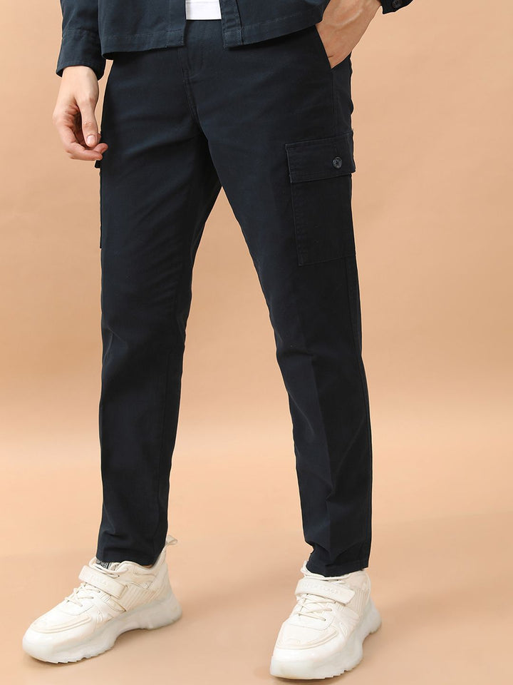HIGHLANDER Men Tapered Fit Cotton Cargo Trousers