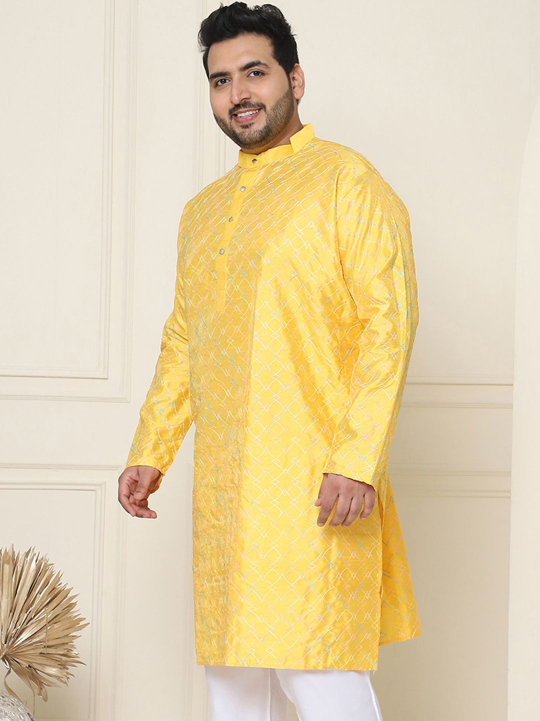SOJANYA PLUS Embroidered Kurta