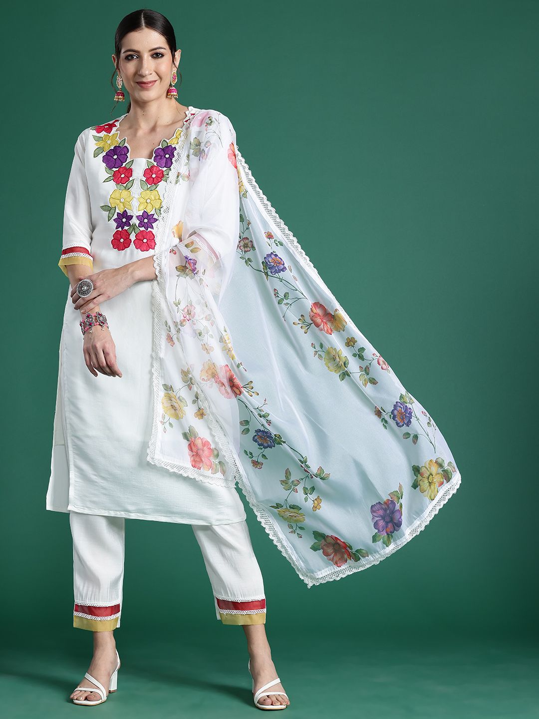 Indo Era Women Floral Embroidered Regular Patchwork Kurta with Trousers & With Dupatta