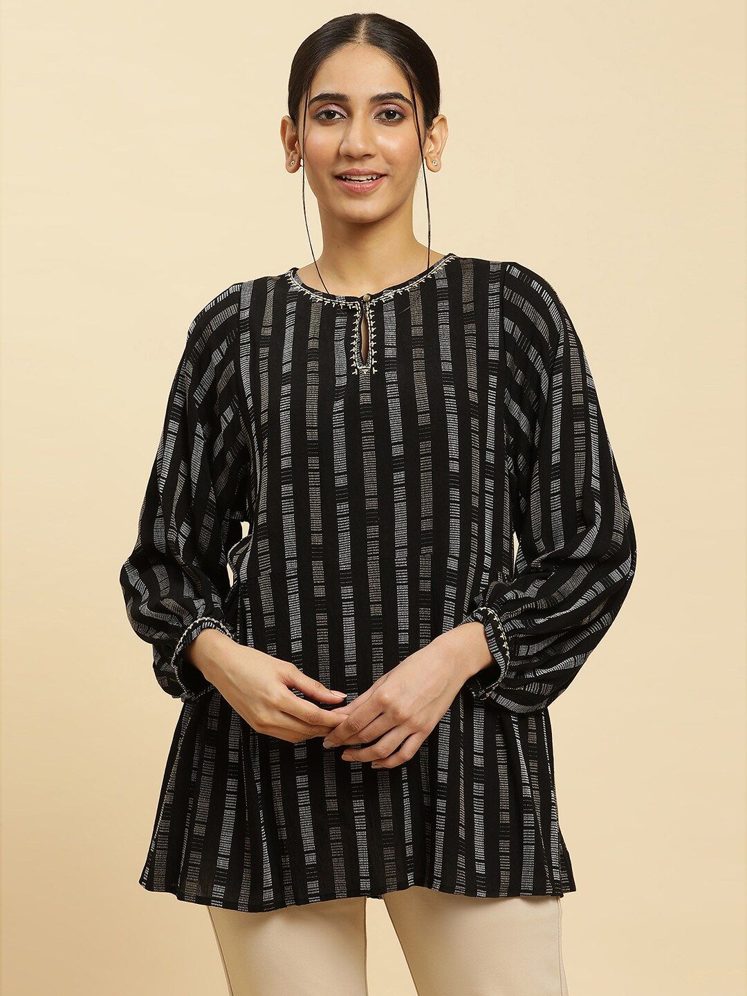 W Black Geometric Printed Puff Sleeve Kurti