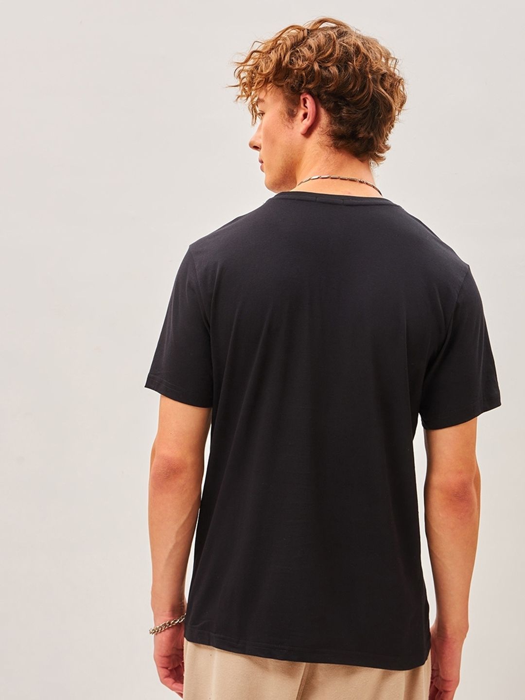 Bewakoof Men Black Printed Round Neck Pure Cotton T-shirt