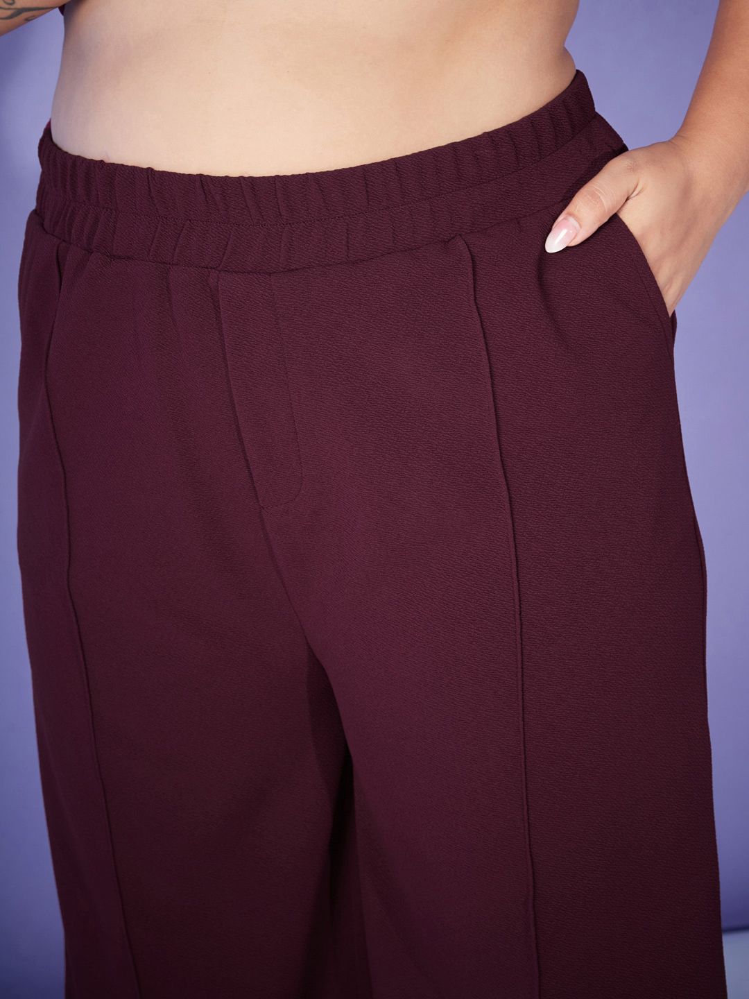 SASSAFRAS Curve Burgundy Plus Size Self-Design Top Wit Trouser Co-Ords