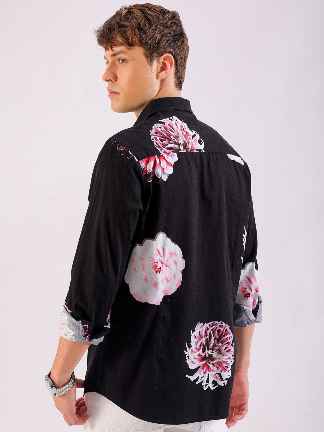 The Indian Garage Co Men Slim Fit Floral Opaque Printed Shirt