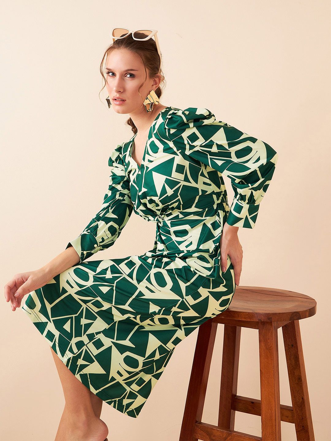Antheaa Green Geometric Printed V-Neck Sheath Midi Dress