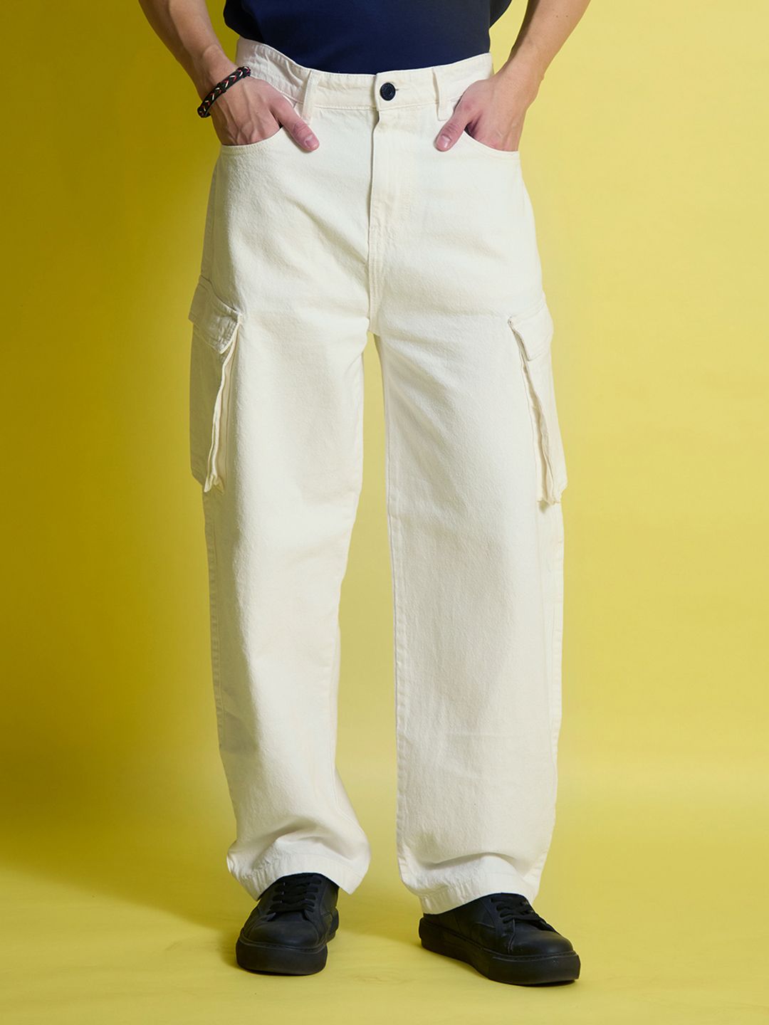 Bene Kleed Men Pure Cotton Clean Look Mid-Rise Baggy Fit Cargo Jeans