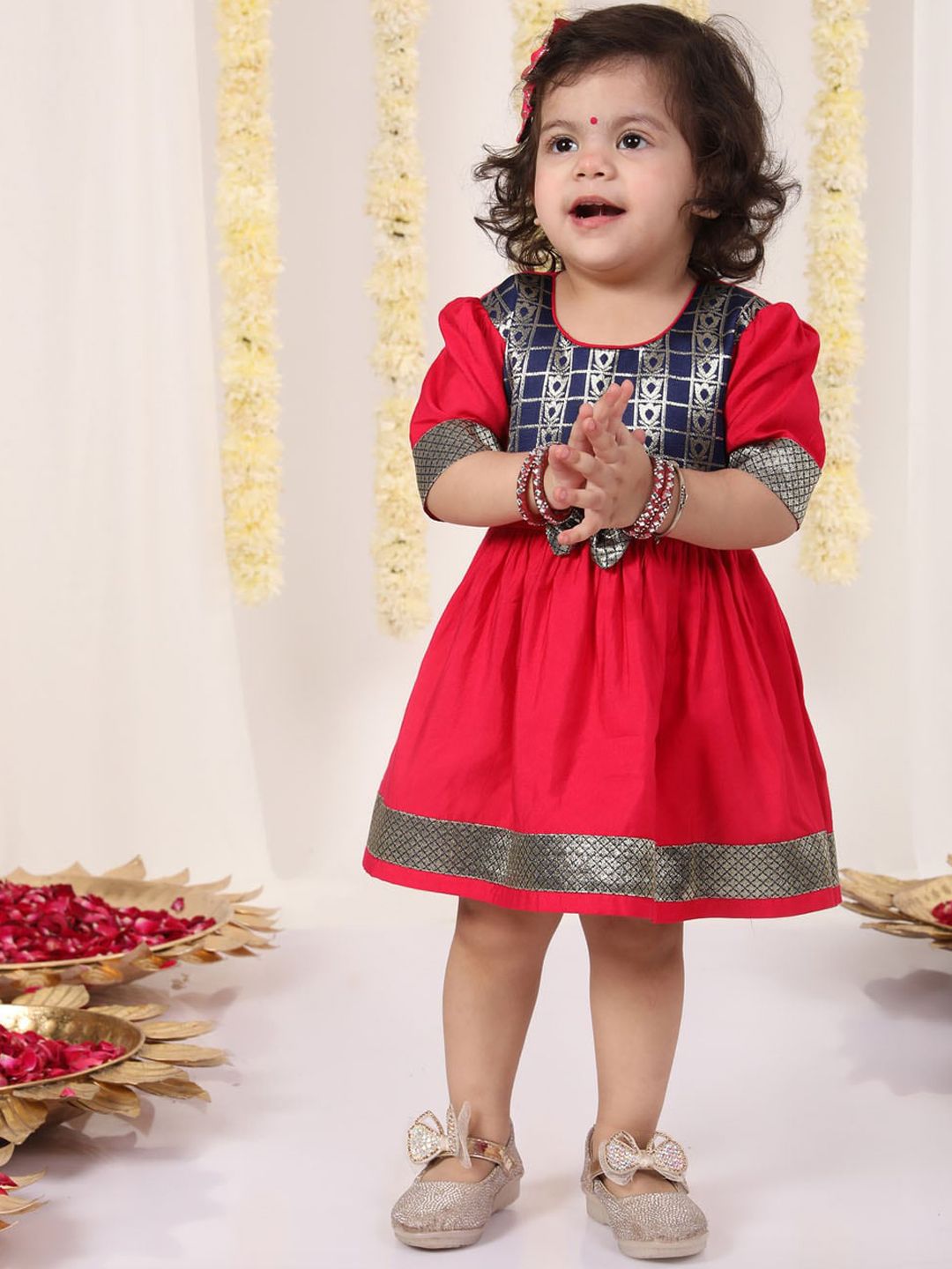 VASTRAMAY Infant Girls Self Design Bow Fit & Flare Ethnic Dress