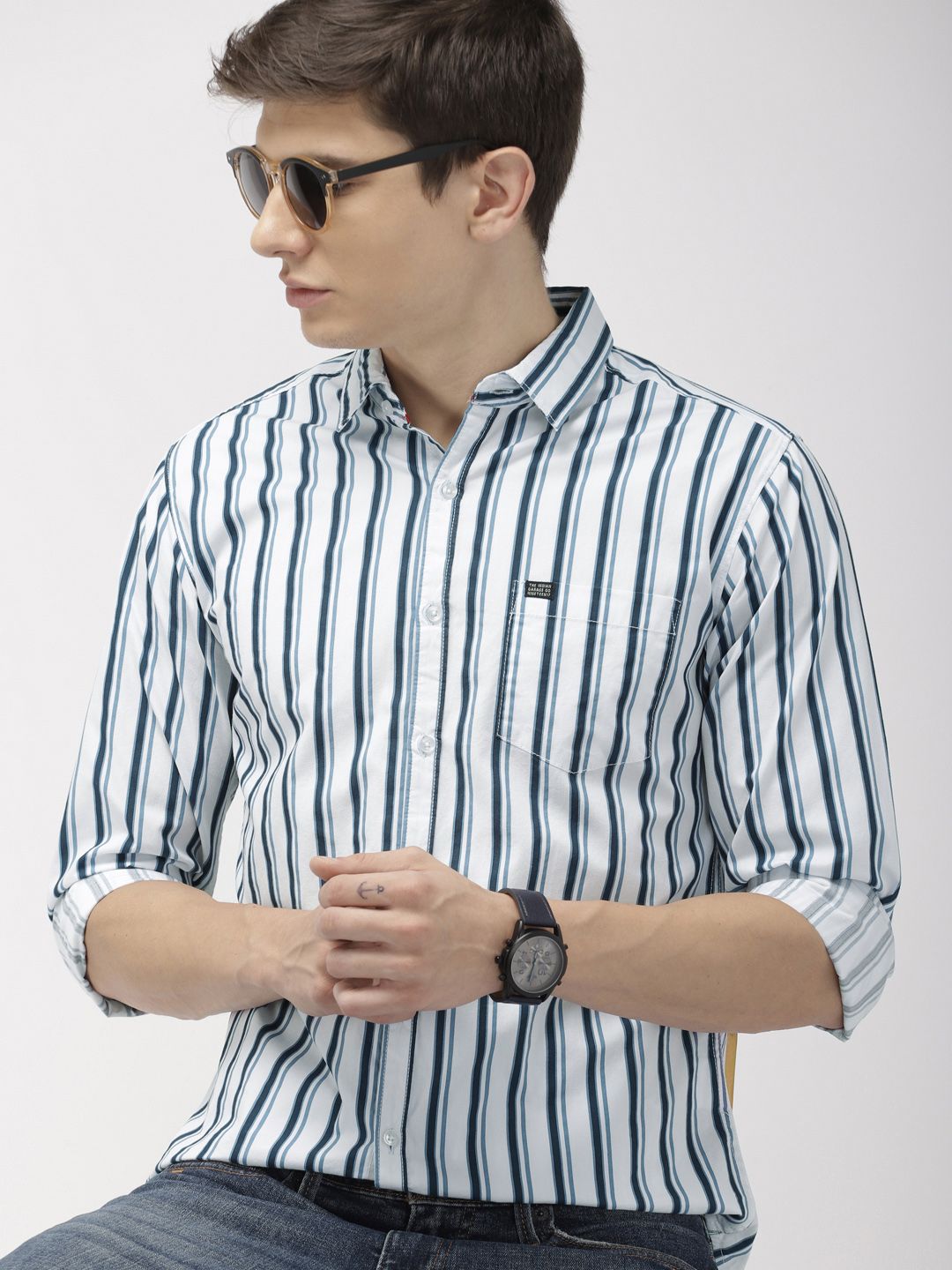 The Indian Garage Co Men White & Teal Blue Slim Fit Striped Casual Shirt
