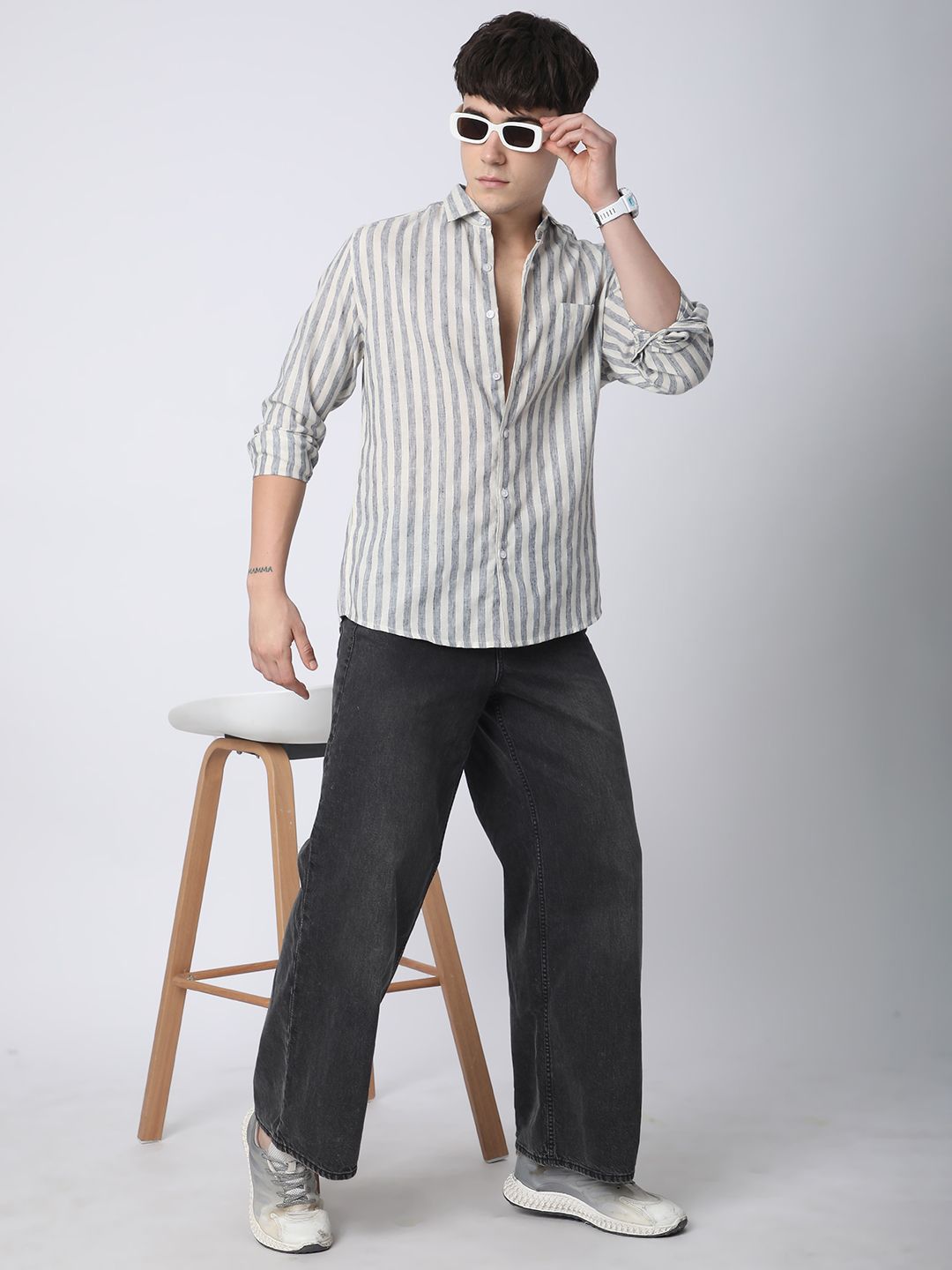 VASTRADO Men Classic Slim Fit Spread Collar Vertical Striped Cotton Casual Shirt