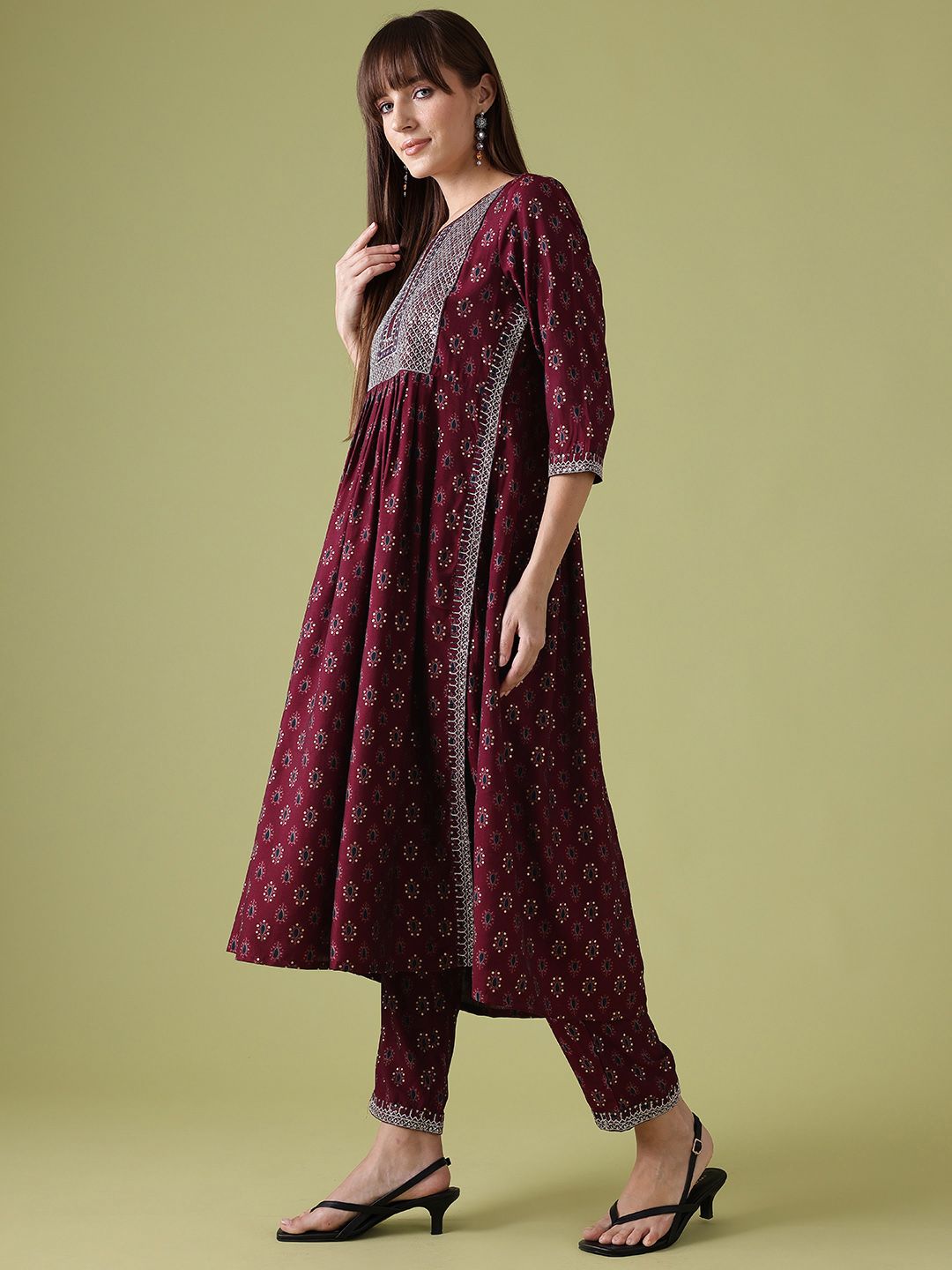 Anouk Ethnic Motifs Print Pleated Thread-Work Kurta with Trousers