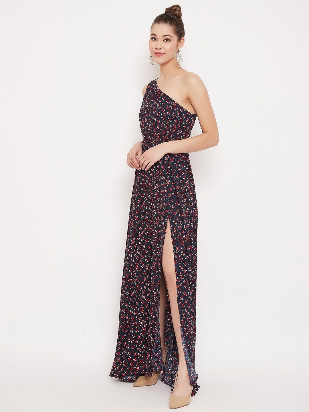 Berrylush Navy Blue Floral Printed Maxi Dress