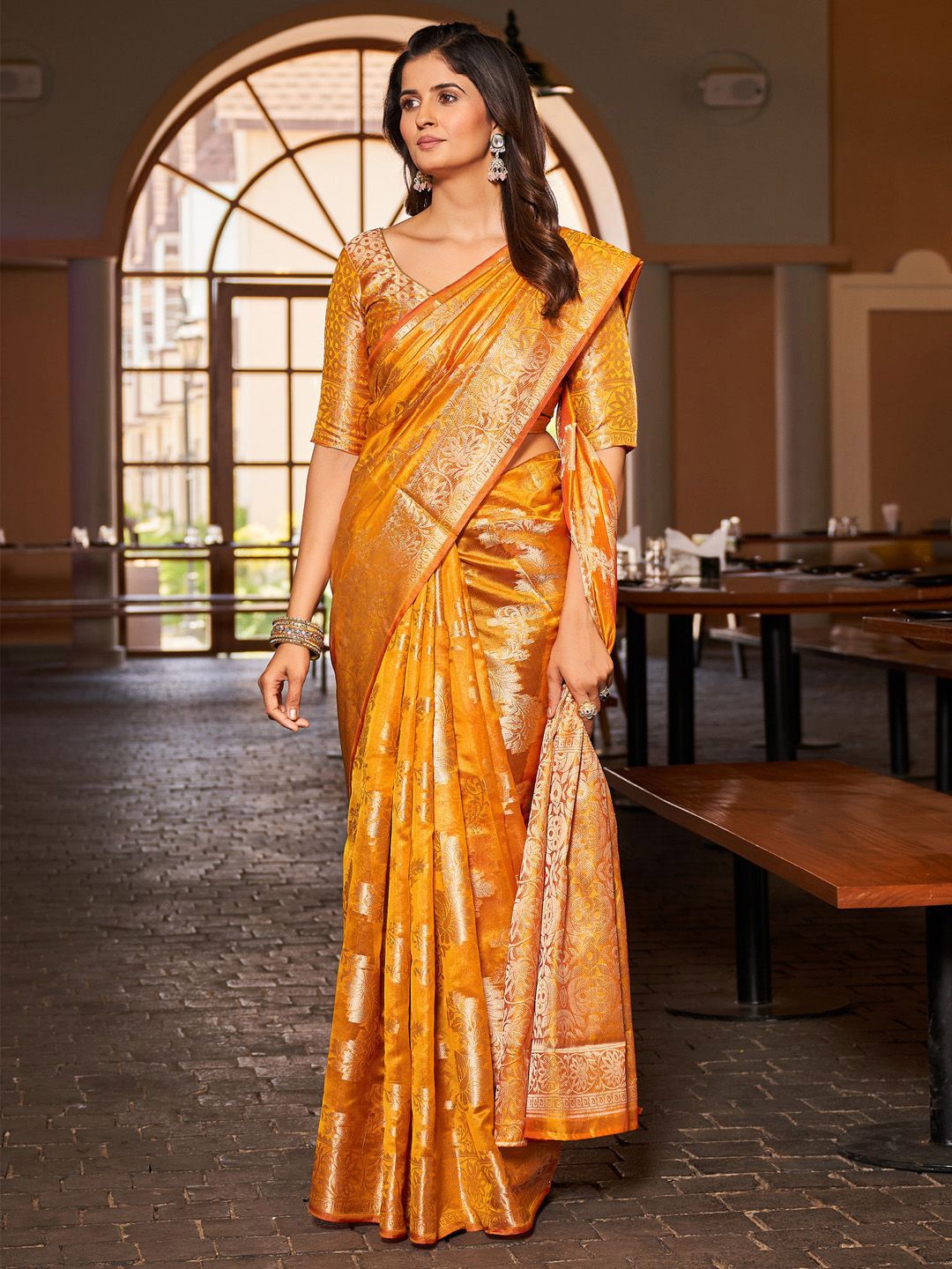 KALINI Ethnic Motifs Woven Design Zari Organza Banarasi Saree