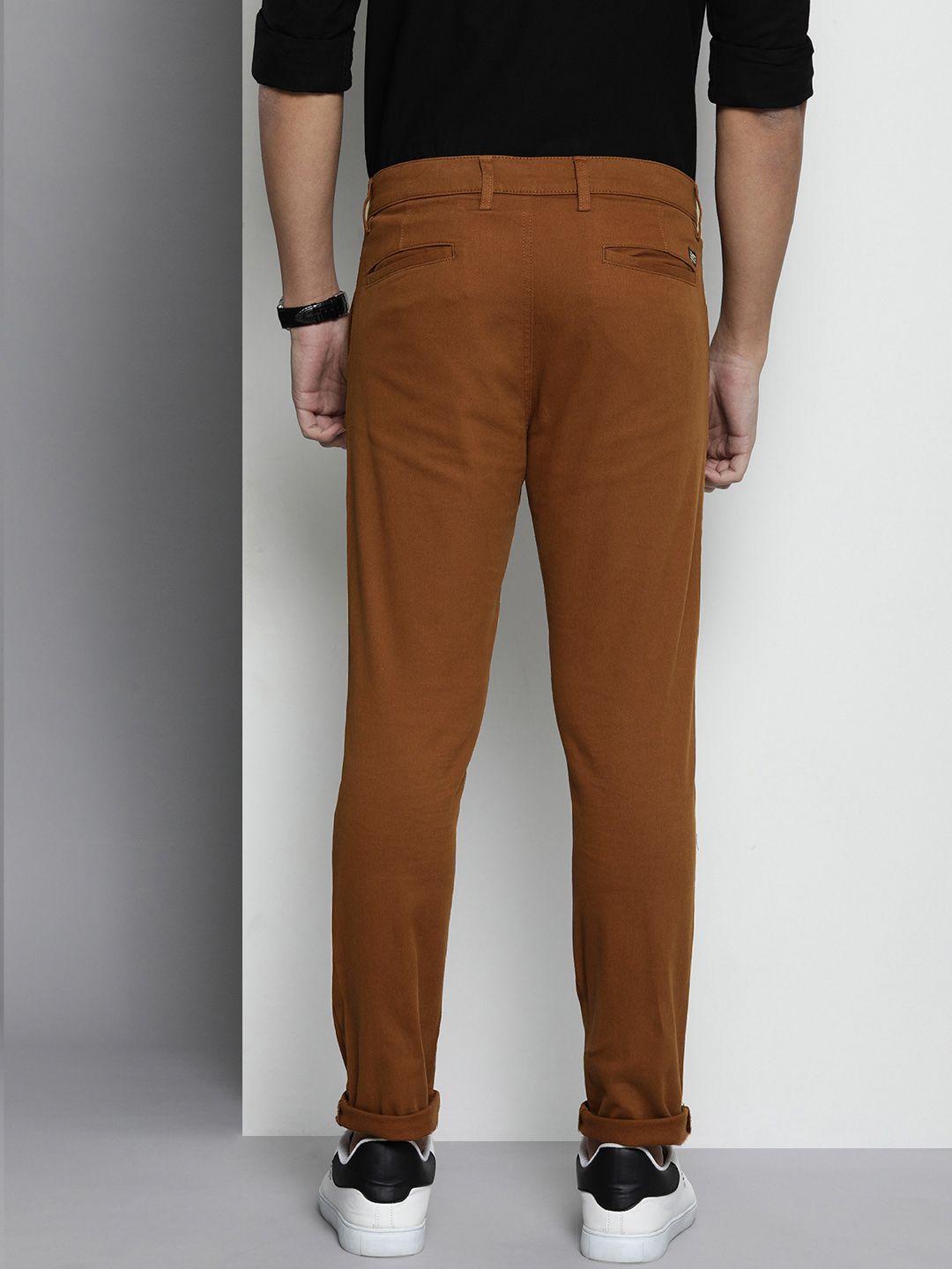 The Indian Garage Co Men Slim Fit Chinos