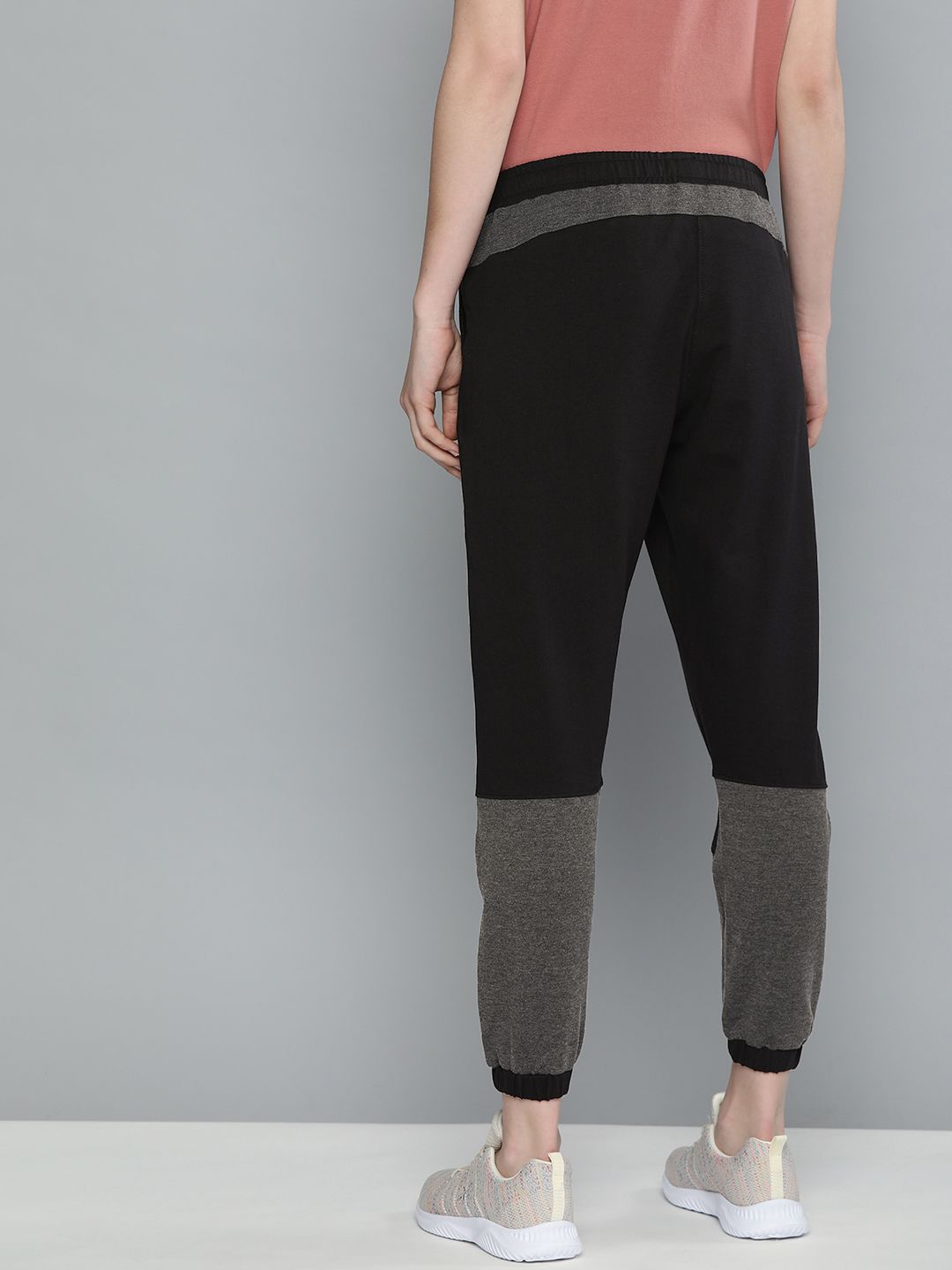 HRX By Hrithik Roshan Women Jet Black Colourblock Regular Fit Lycra Rapid-Dry Antimicrobial Training Joggers