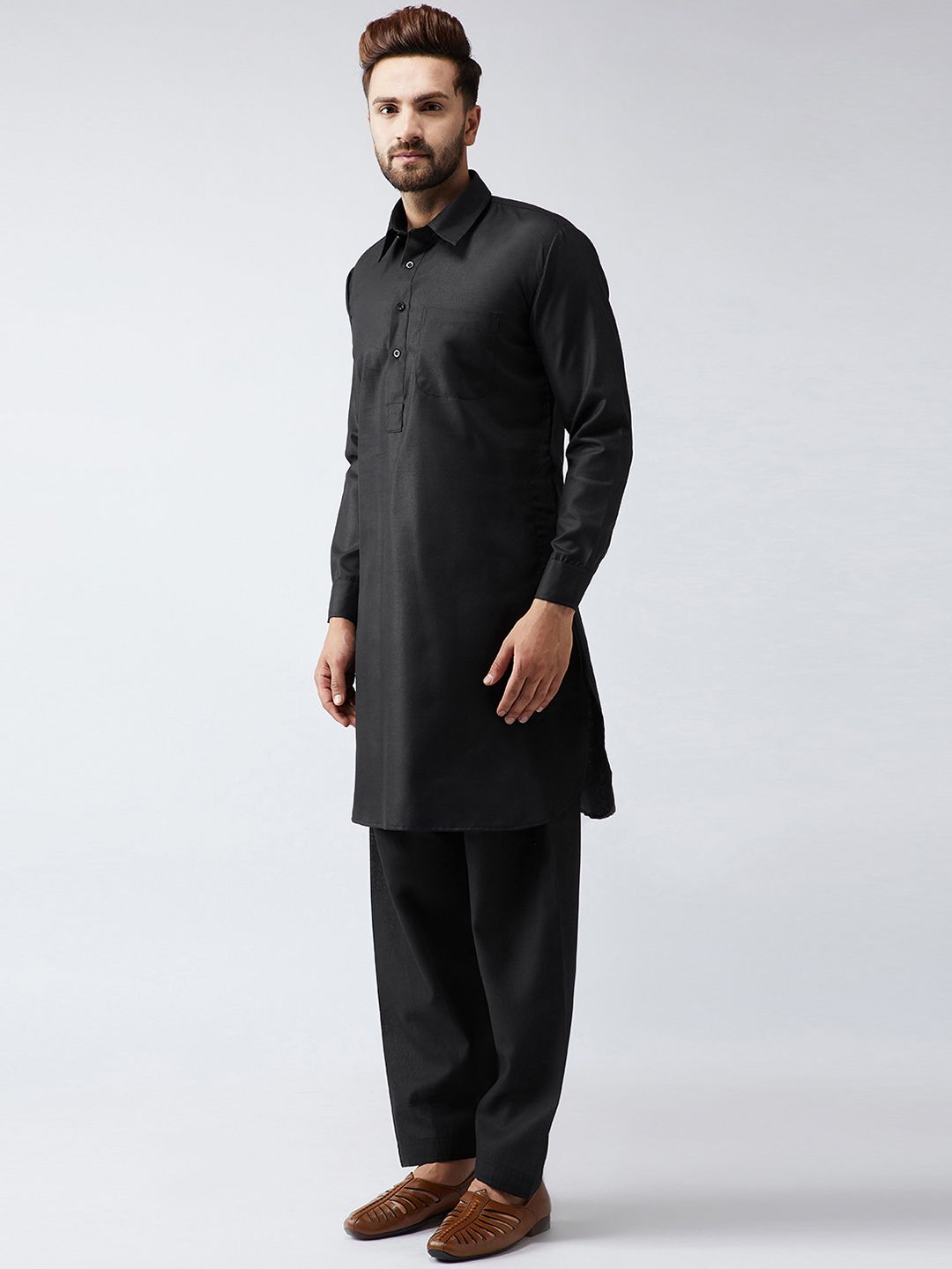 SOJANYA Men Black Solid Straight Kurta