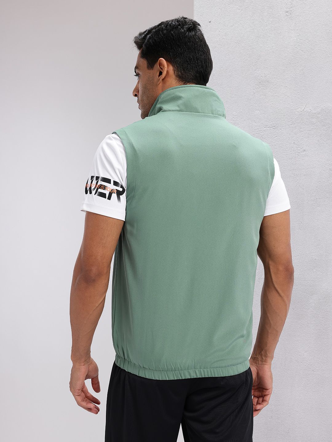 HRX by Hrithik Roshan Brand Logo Printed Detail Rapid-Dry Training Gilet Jacket