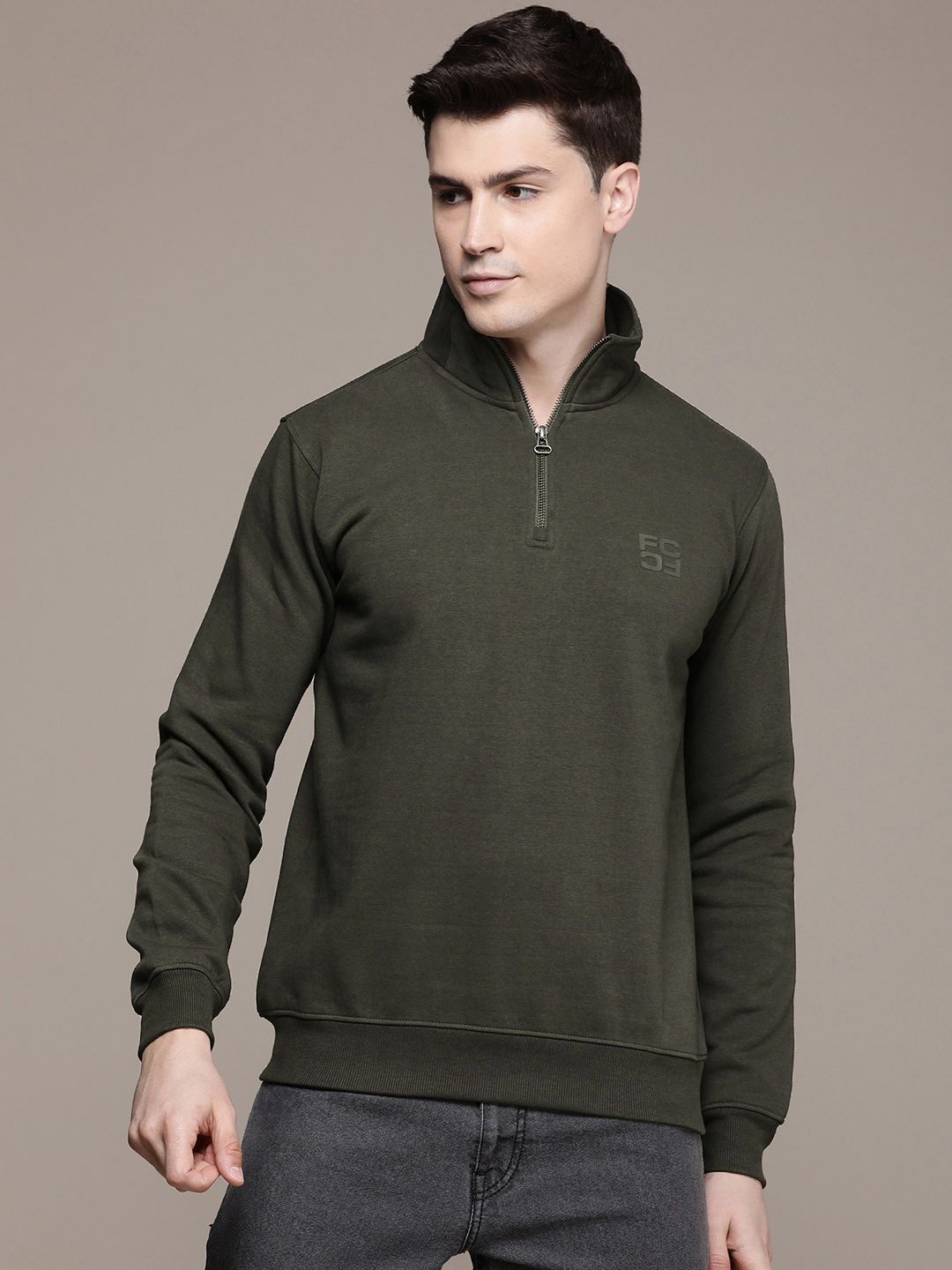 Sambungan Perancis Mock Collar Sweatshirt
