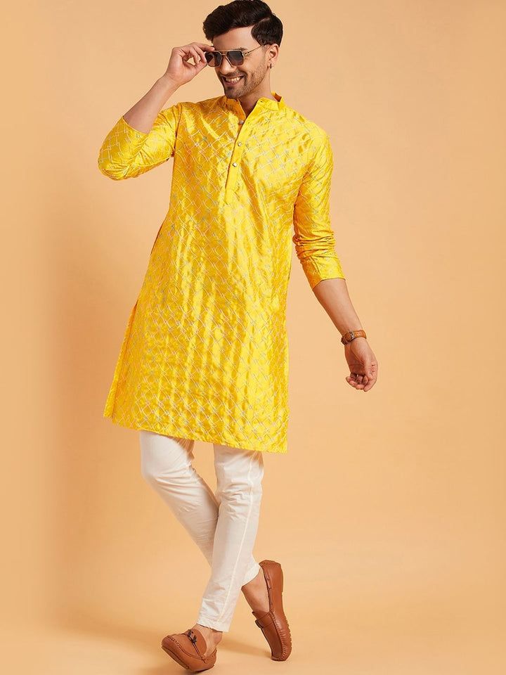 SOJANYA Mandarin Collar Geometric Embroidered Thread Work Silk Cotton Kurta