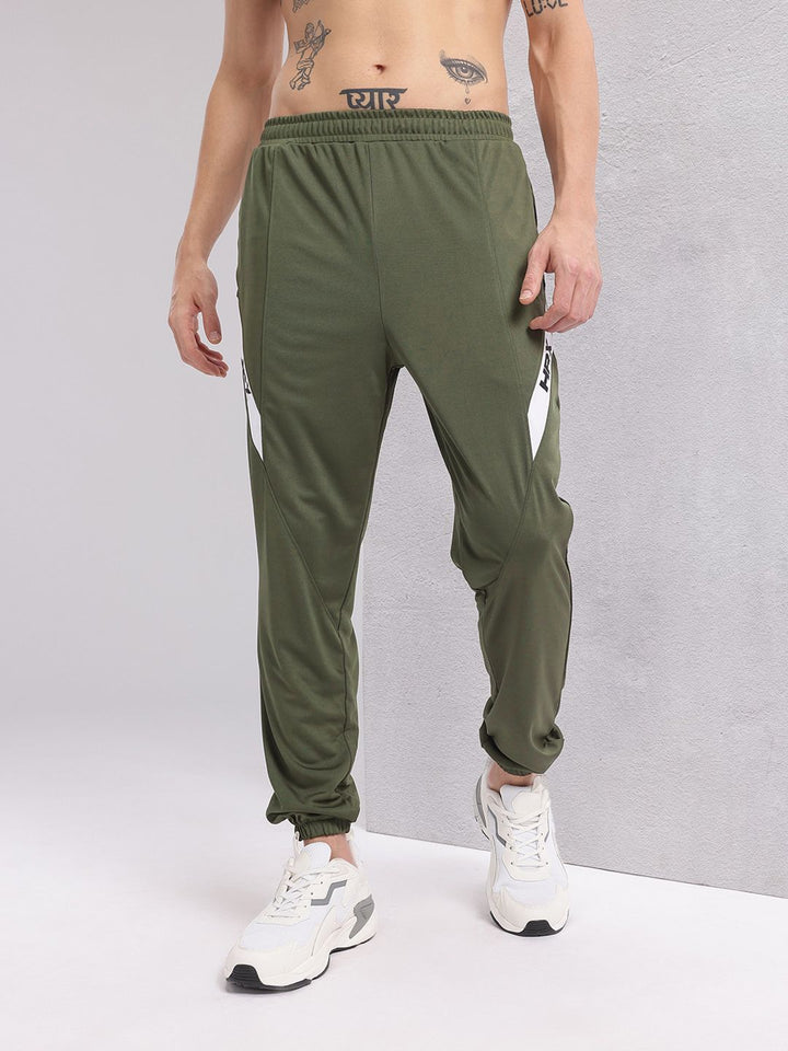 HRX by Hrithik Roshan Men Printed Detail Rapid-Dry Training Joggers