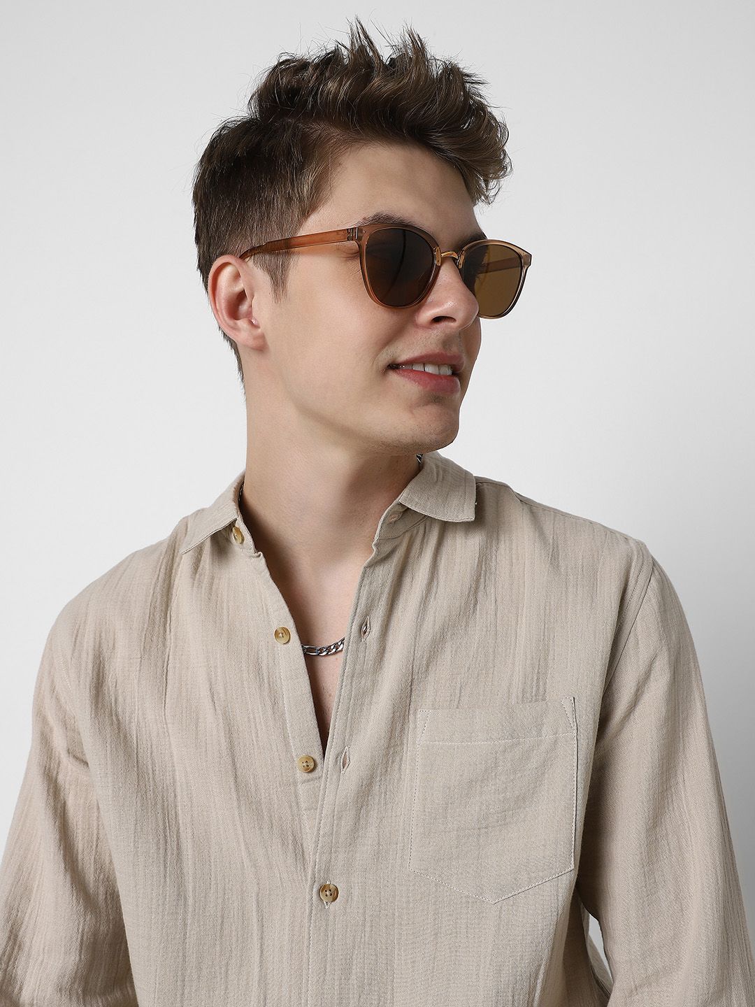 VASTRADO Men Classic Slim Fit Opaque Casual Shirt