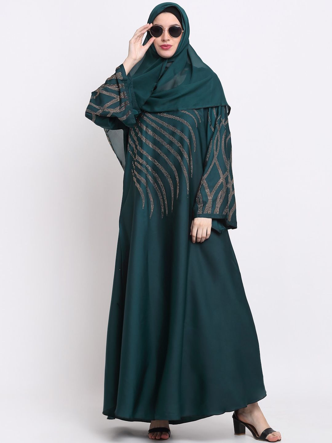 KLOTTHE Women Green Embellished Burqas With Scarves