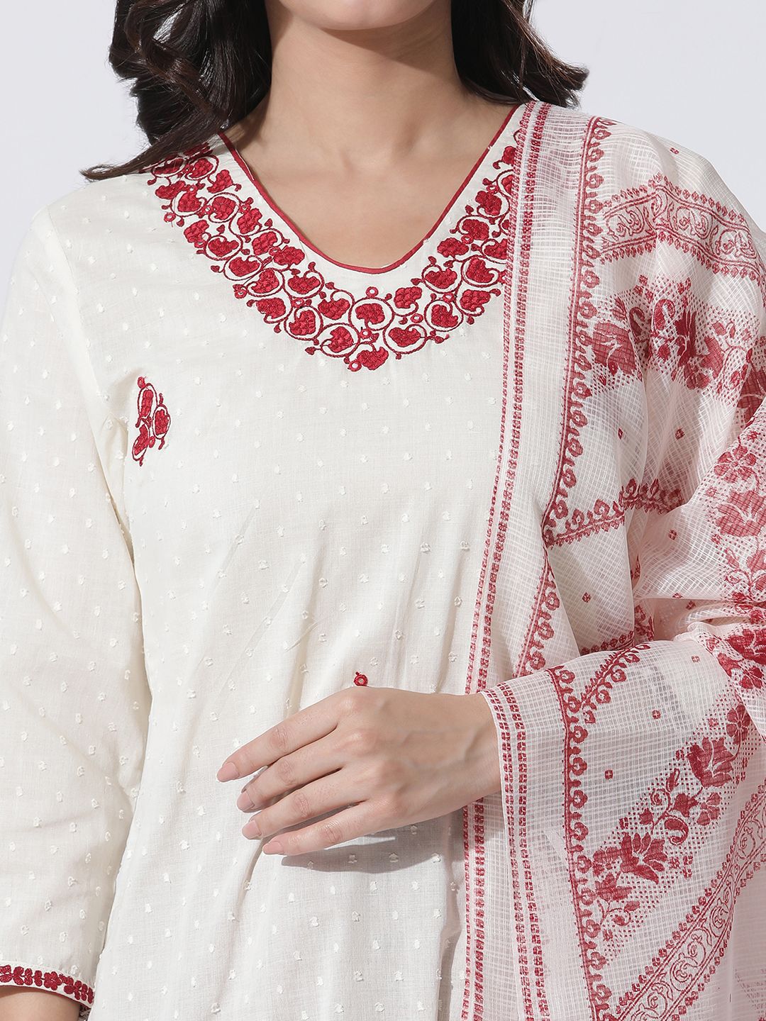 W Ethnic Motifs Thread Work Pure Cotton Straight Kurta with Trousers & With Dupatta
