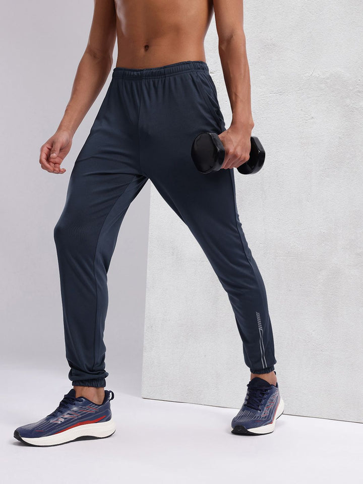 HRX by Hrithik Roshan Men Rapid-Dry Training Joggers With Reflective Detail
