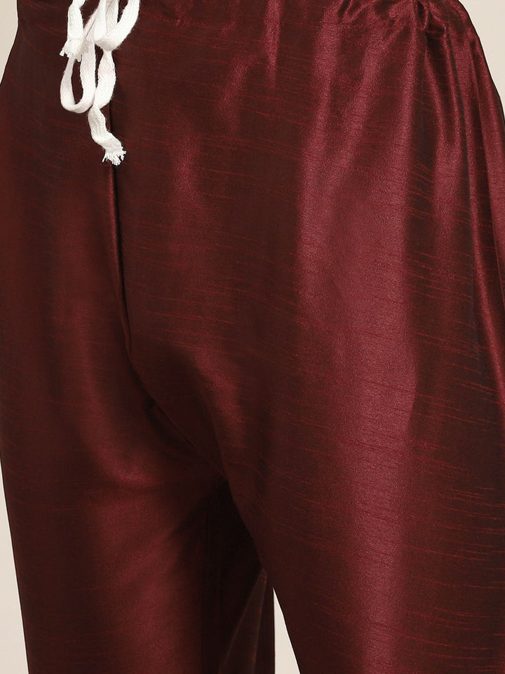 SOJANYA Men Maroon Kurta with Churidar