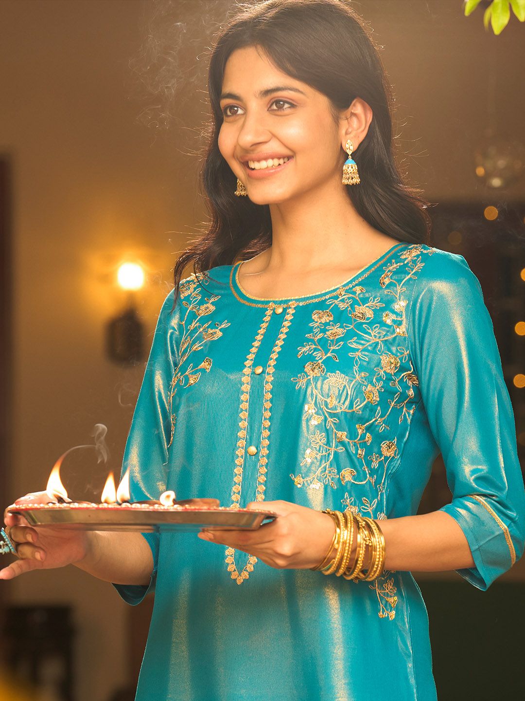 Aurelia Women Blue Zari Embroidered Kurta with Printed Culottes