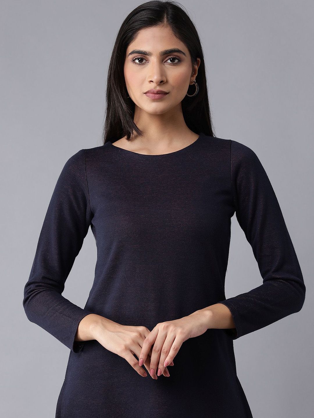 W Round Neck Straight Kurta