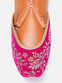 House of Pataudi Women Floral Embroidered Leather Mojaris