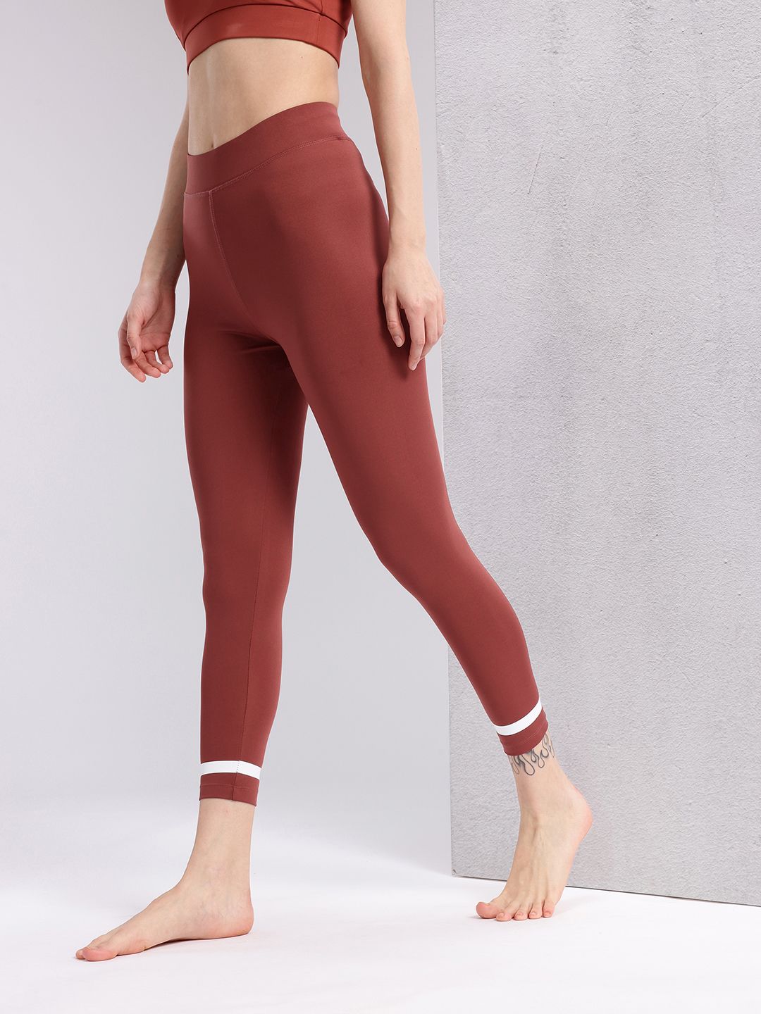 HRX by Hrithik Roshan Women Rapid-dry Cropped Yoga Tights