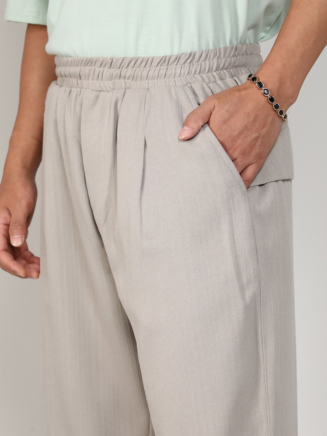 Campus Sutra Men Comfort Mid-Rise Easy Wash Formal Trousers