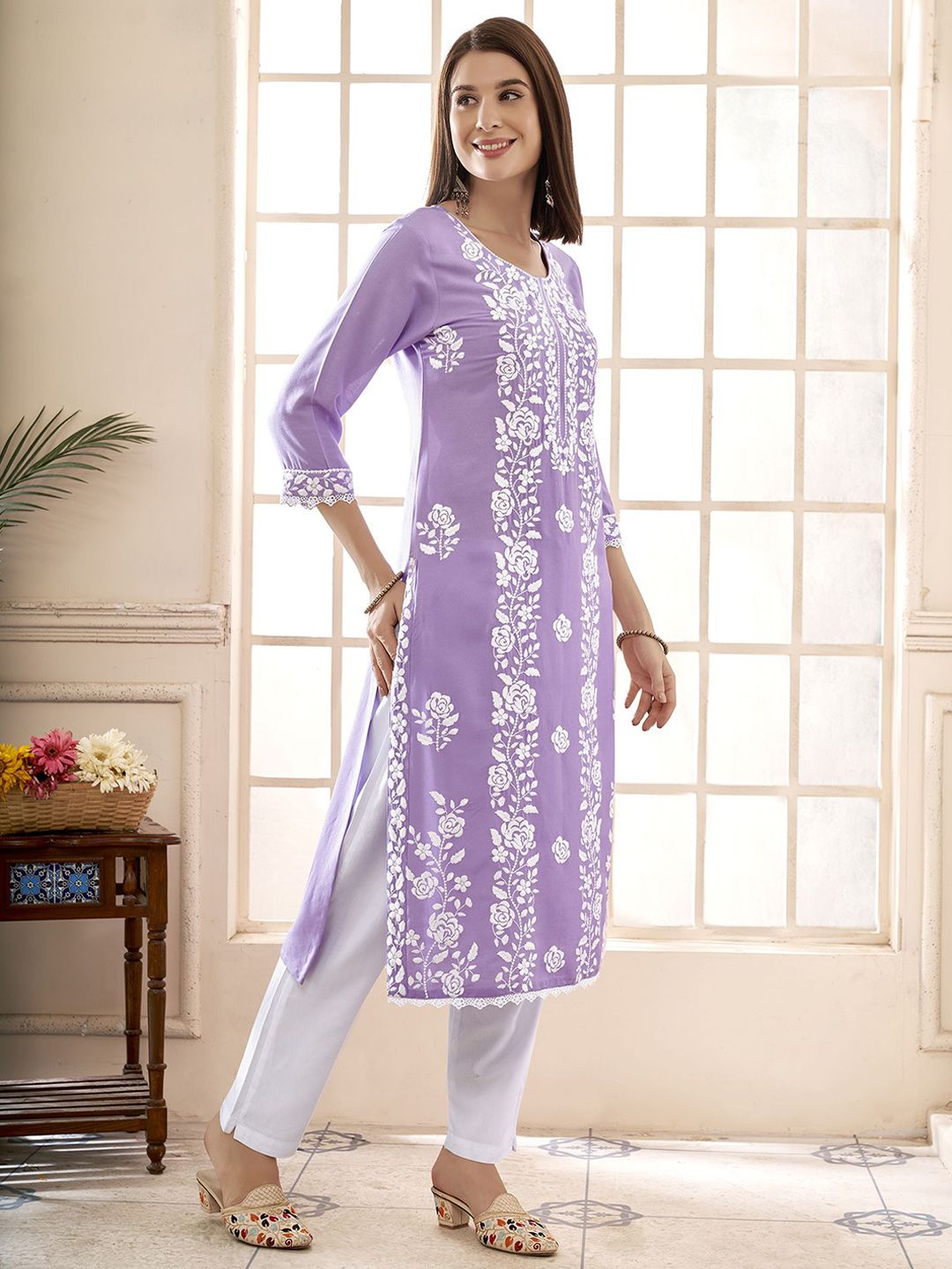 Anouk Floral Embroidered Round Neck Chikankari Straight Kurta