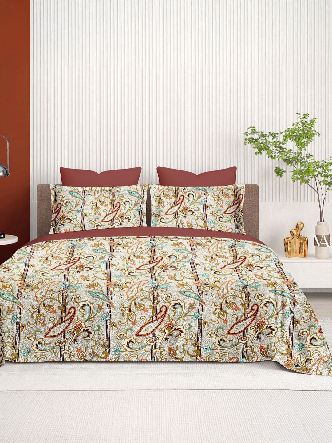 Cortina Glazed Cotton Brown Paisley  140 TC King Bedsheet with 2 Pillow Covers