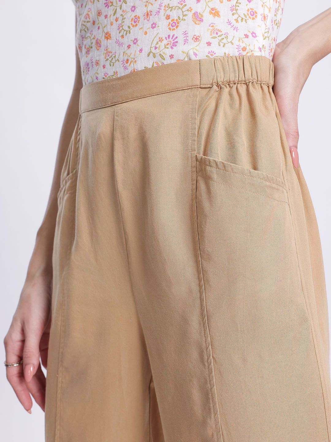 DressBerry Women Tailored Tranquility Jogger Style Trousers