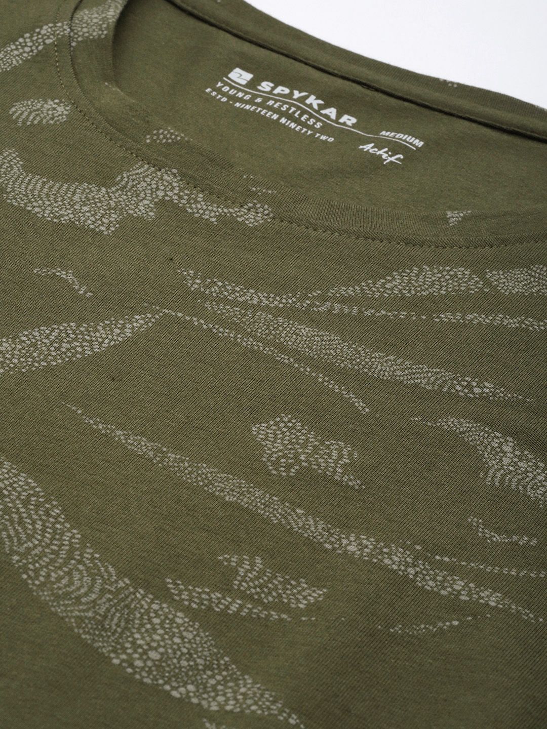SPYKAR Graphic Printed Slim Fit T-shirt