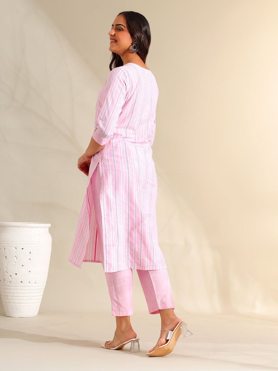 Mamicha Women Striped Regular Thread Work Pure Cotton Kurta with Trousers
