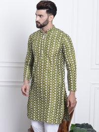 SOJANYA Floral Embroidered Thread Work Straight Kurta