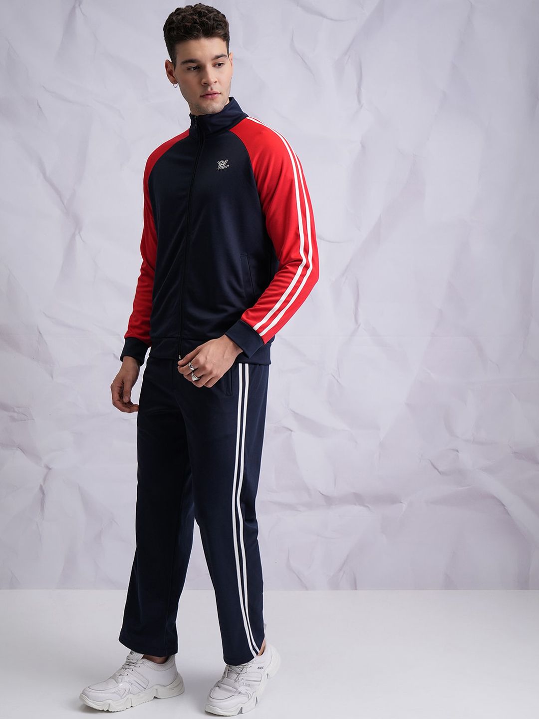 HIGHLANDER High Neck Sweatshirt & Trouser